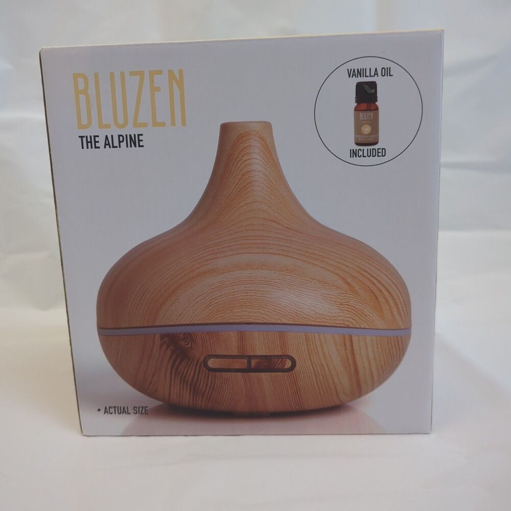 Bluzen The Alpine Premium Oil Diffuser Vanilla Oil Incl. New Open Box
